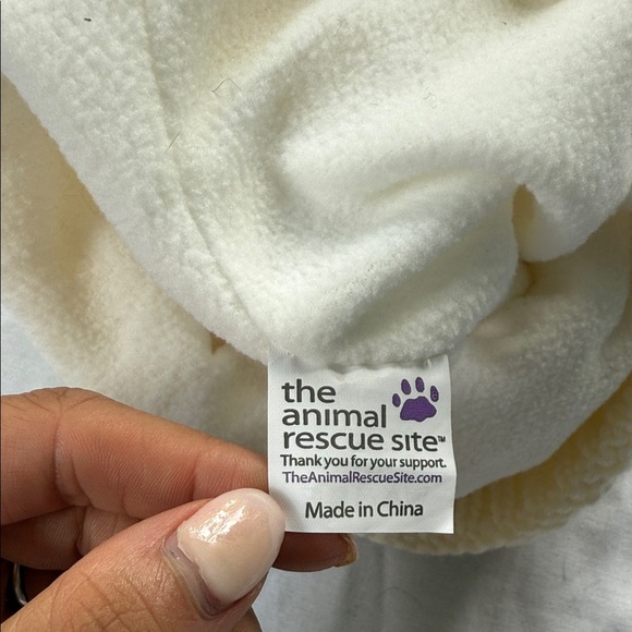 The Animal Rescue Site Cream Knit Beanie - Picture 2 of 3